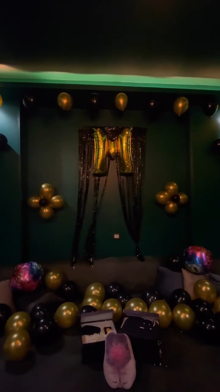 VIP Room 1 Image 2